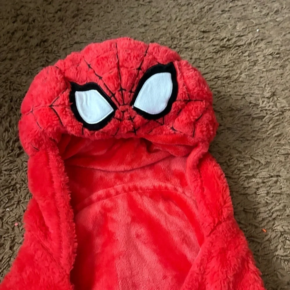 Spider-Man Hooded Blanket Super Soft Fluffy Fleece Kids Red